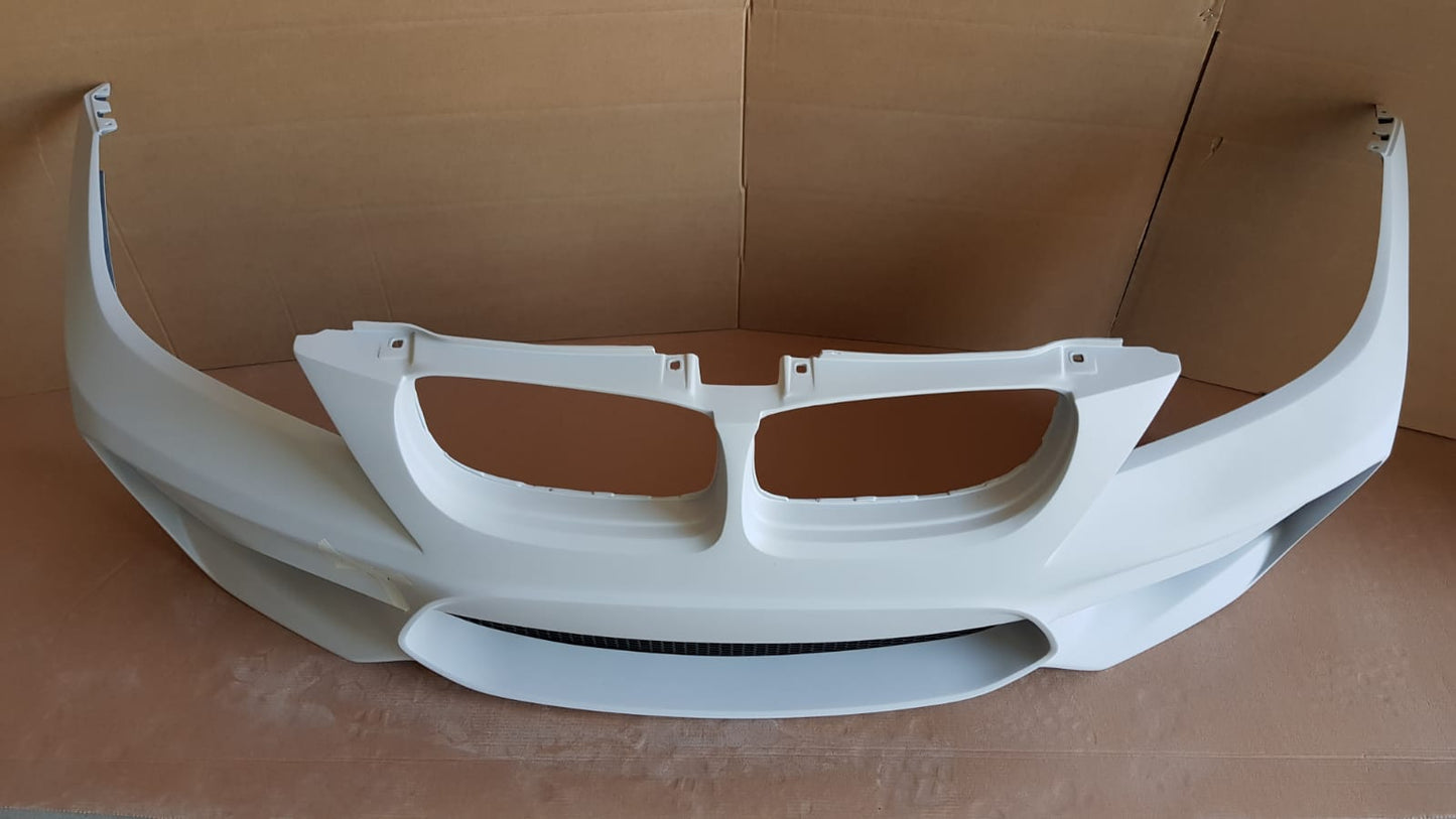 Upside View of Front Bumper for BMW 3 Series E90/E91 LCI M2 Look. Supplied with high quality ABS Honeycomb Mesh Grill. Made from 1st grade FRP