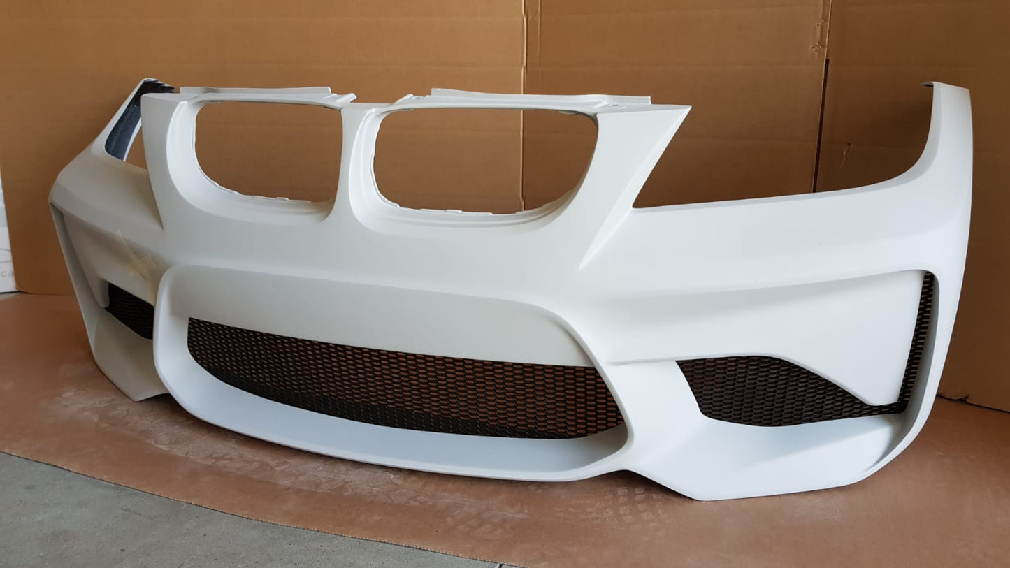 Front Side View of Front Bumper for BMW 3 Series E90/E91 LCI M2 Look. Supplied with high quality ABS Honeycomb Mesh Grill. Made from 1st grade FRP