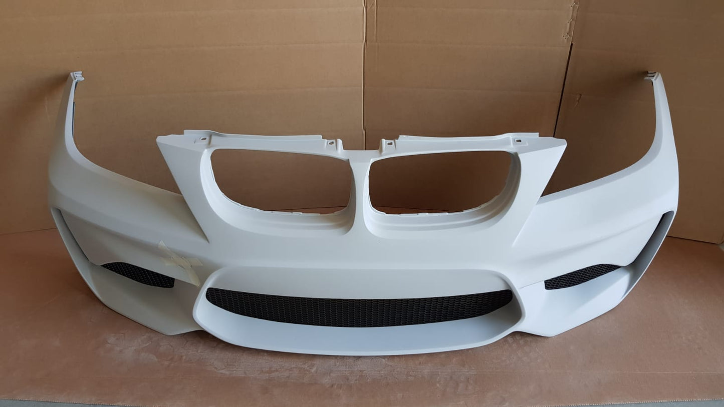 Front View of Front Bumper for BMW 3 Series E90/E91 LCI M2 Look. Supplied with high quality ABS Honeycomb Mesh Grill. Made from 1st grade FRP