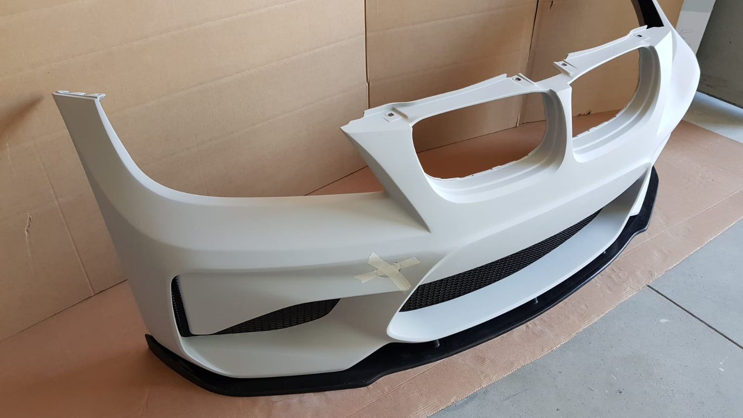 Side View of Front Bumper for BMW 3 Series E90/E91 LCI M2 Look. Supplied with high quality ABS Honeycomb Mesh Grill. Made from 1st grade FRP