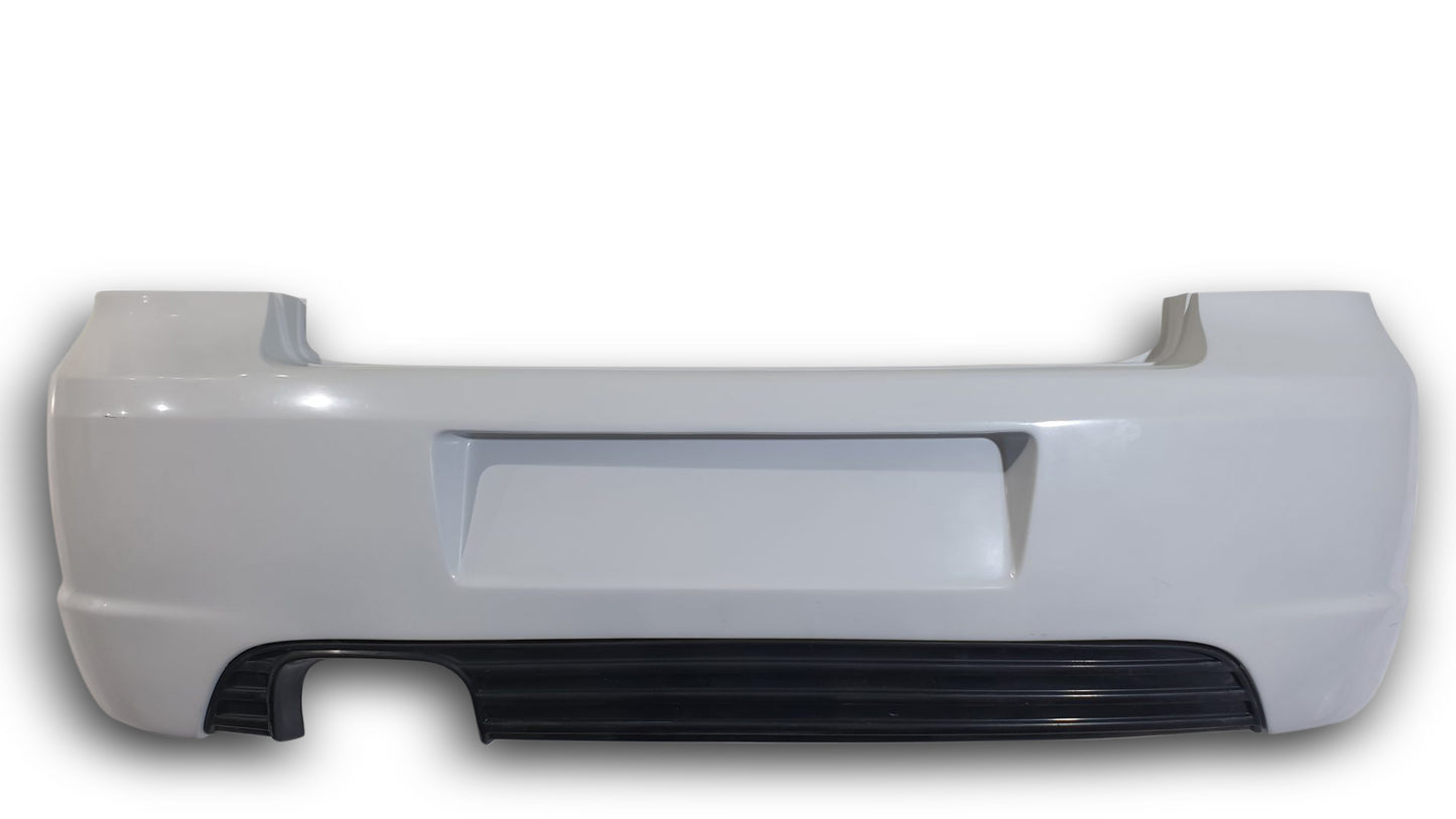 Rear bumper Volkswagen Golf IV R-Line III in white with black lower diffuser, shown from rear view.