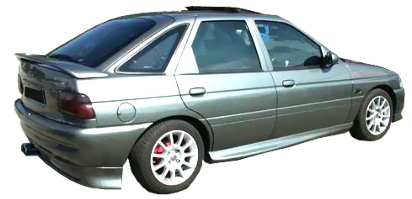 Ford Escort MK6 equipped with aerodynamic side skirts, enhancing the car’s sporty profile and providing improved visual styling.