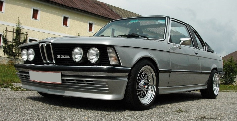 Front View of Front Lip for BMW E21 BBS Look on vehicle. Made from 1st grade FRP (reinforced fiberglass)  