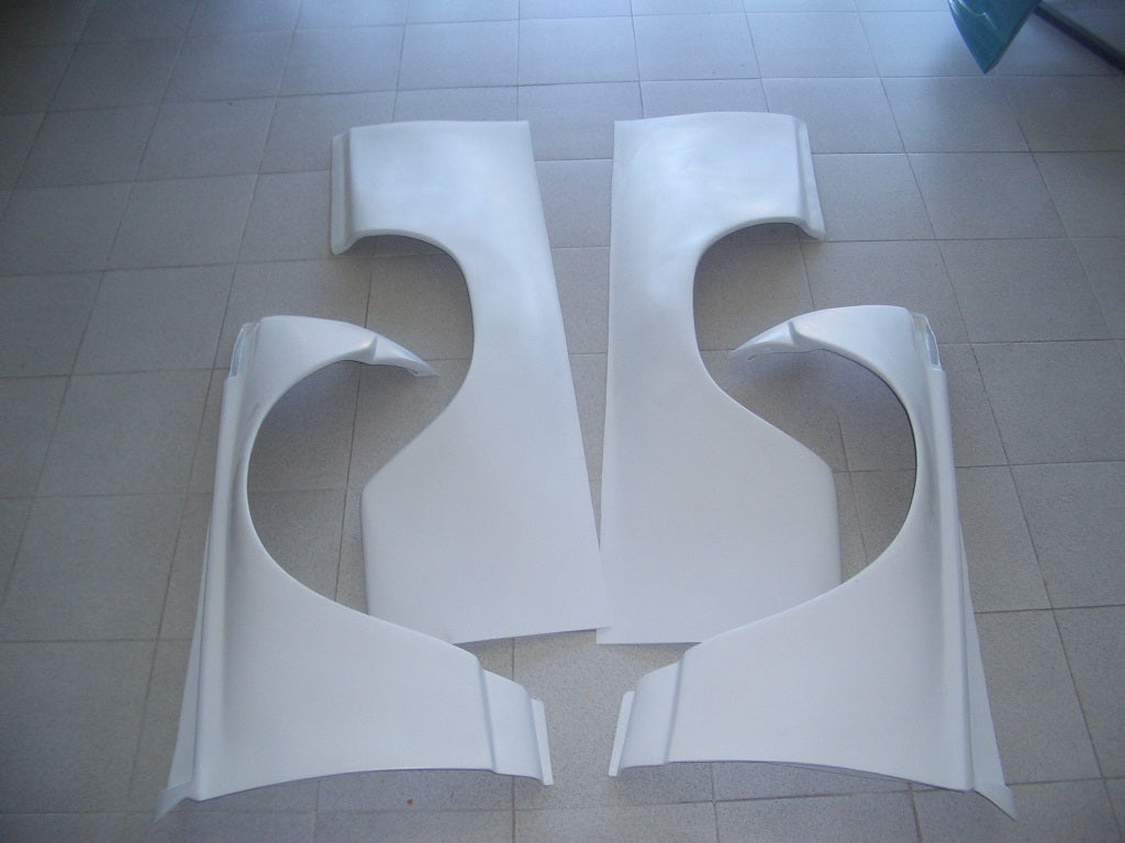 Front Fenders & Rear Panels of Body Kit for BMW 2002 Alpine