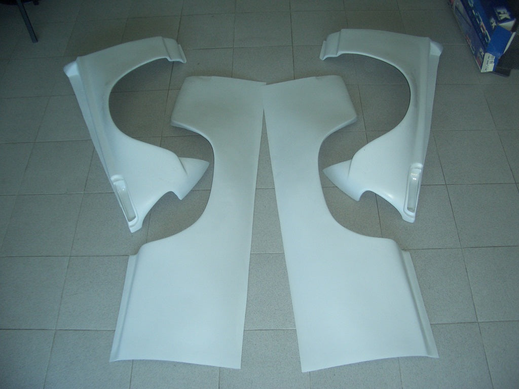 Front Fenders & Rear Panels of Body Kit for BMW 2002 Alpine