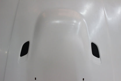 Detailed front view of bonnet BMW 1 Series E81/E82/E87/E88 M1 showing air vents and central bulge design.