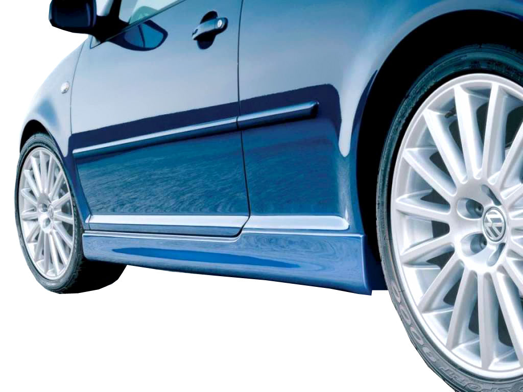 Close-up View of Side Skirts for Volkswagen Golf IV R32 Look on vehicle. Made from 1st grade FRP (reinforced fiberglass)