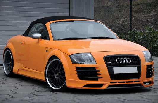 Front View of Side Skirts for Audi TT 8N R8 LOOK on vehicle. Made from 1st grade FRP (reinforced fiberglass)