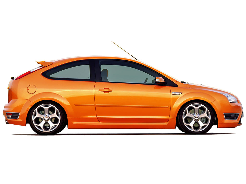 Side View of Side Skirts for Ford Focus MK2 ST on vehicle. Made from 1st grade FRP (reinforced fiberglass)
