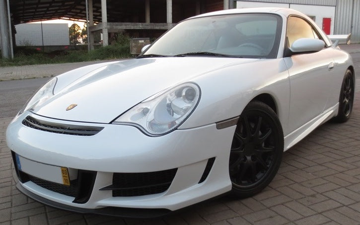 Front View of Front Bumper for Porsche 911/996 Ph2 on vehicle. Front Lip included. Made from 1st grade FRP (reinforced fiberglass)